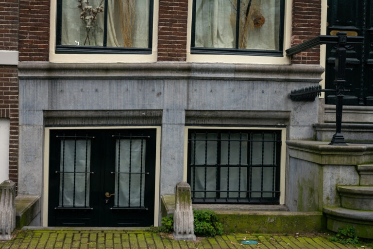 Bestaat huis uit twee woningen
