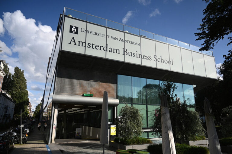 Vergoeding studiekosten kind van werknemer